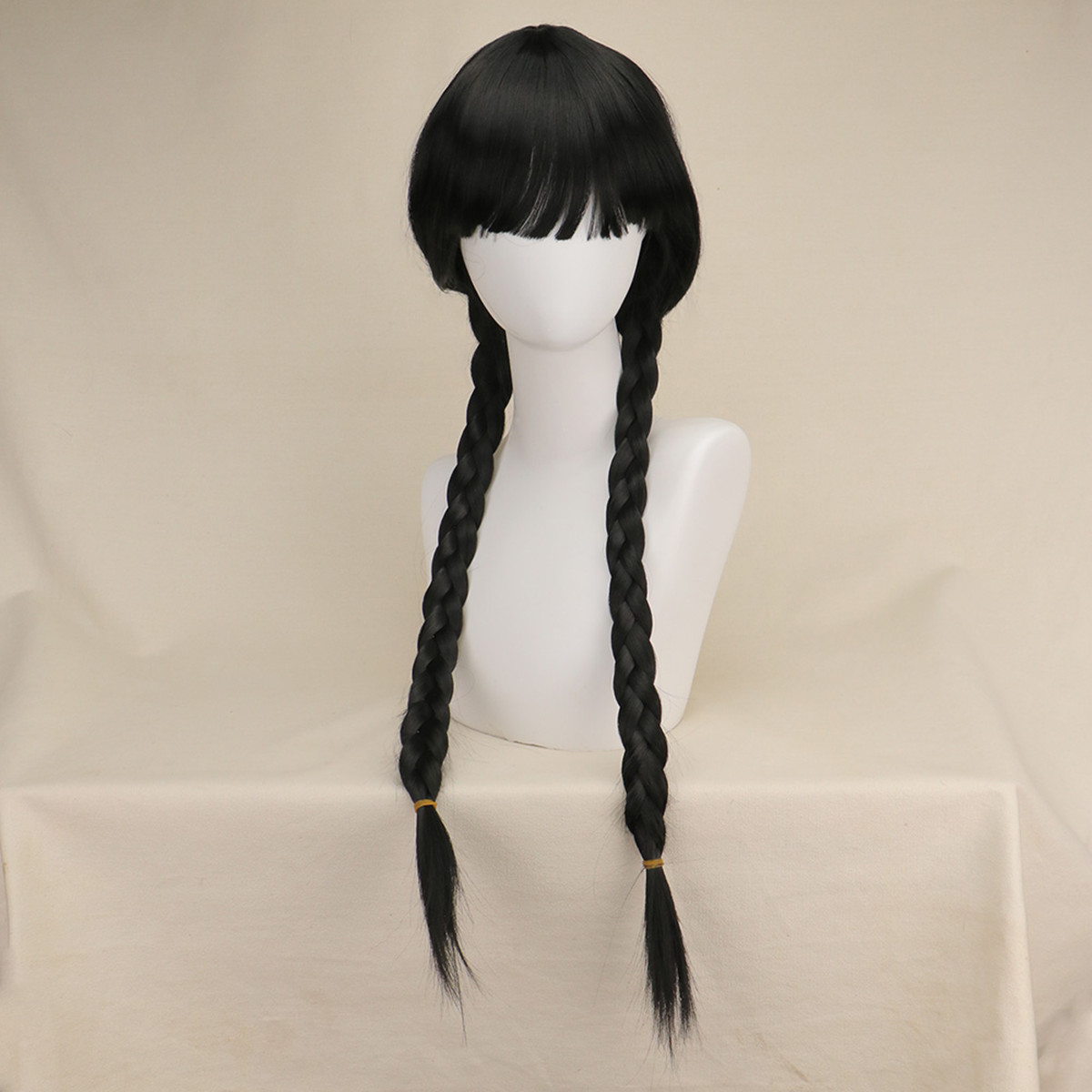ロングゴシックコスプレウィッグ女性ロング黒三つ編み人工毛パー - Anime Cosplay Long Black Hair のレビューと価格