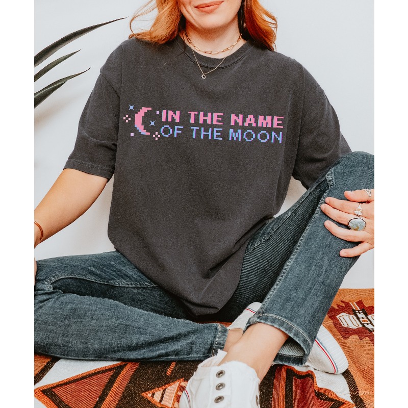 In The Name of The Moon Tシャツ - - Anime Cosplay Girl Name のレビューと価格